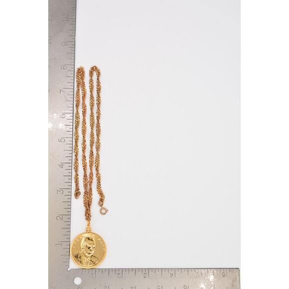 Vintage Gerald Ford Coin Pendant Necklace Chunky Gold Tone Chain 1970s Bin5 - Picture 12 of 12